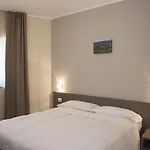 & Wellness Stella Delle Langhe Govone