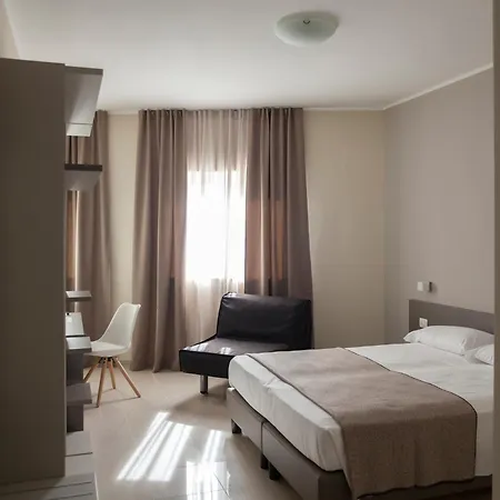 & Wellness Stella Delle Langhe 3* جوفونه