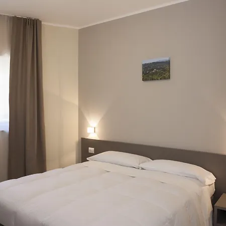 & Wellness Stella Delle Langhe Govone