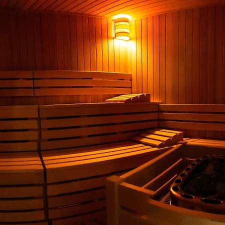 & Wellness Stella Delle Langhe 3* جوفونه
