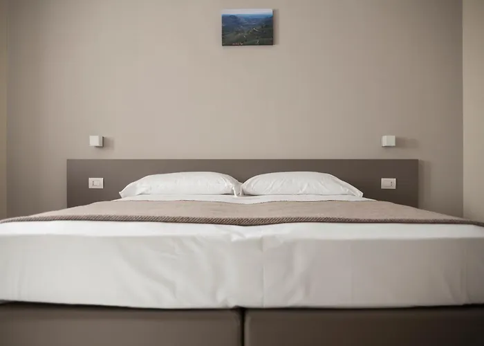 & Wellness Stella Delle Langhe 3* Govone